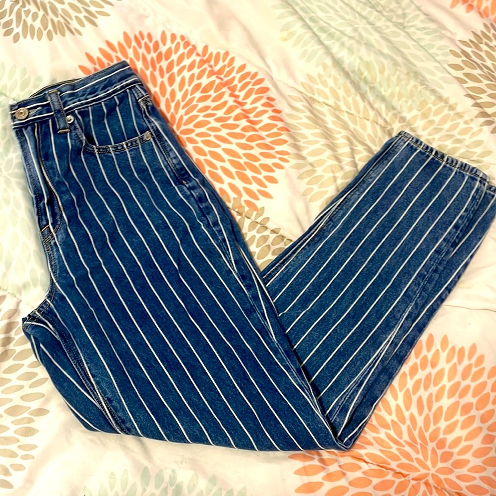 American Eagle Mom Jeans